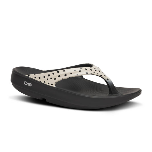 OOFOS WOMEN'S "OOLALA" LIMITED EDTION THONG SANDAL