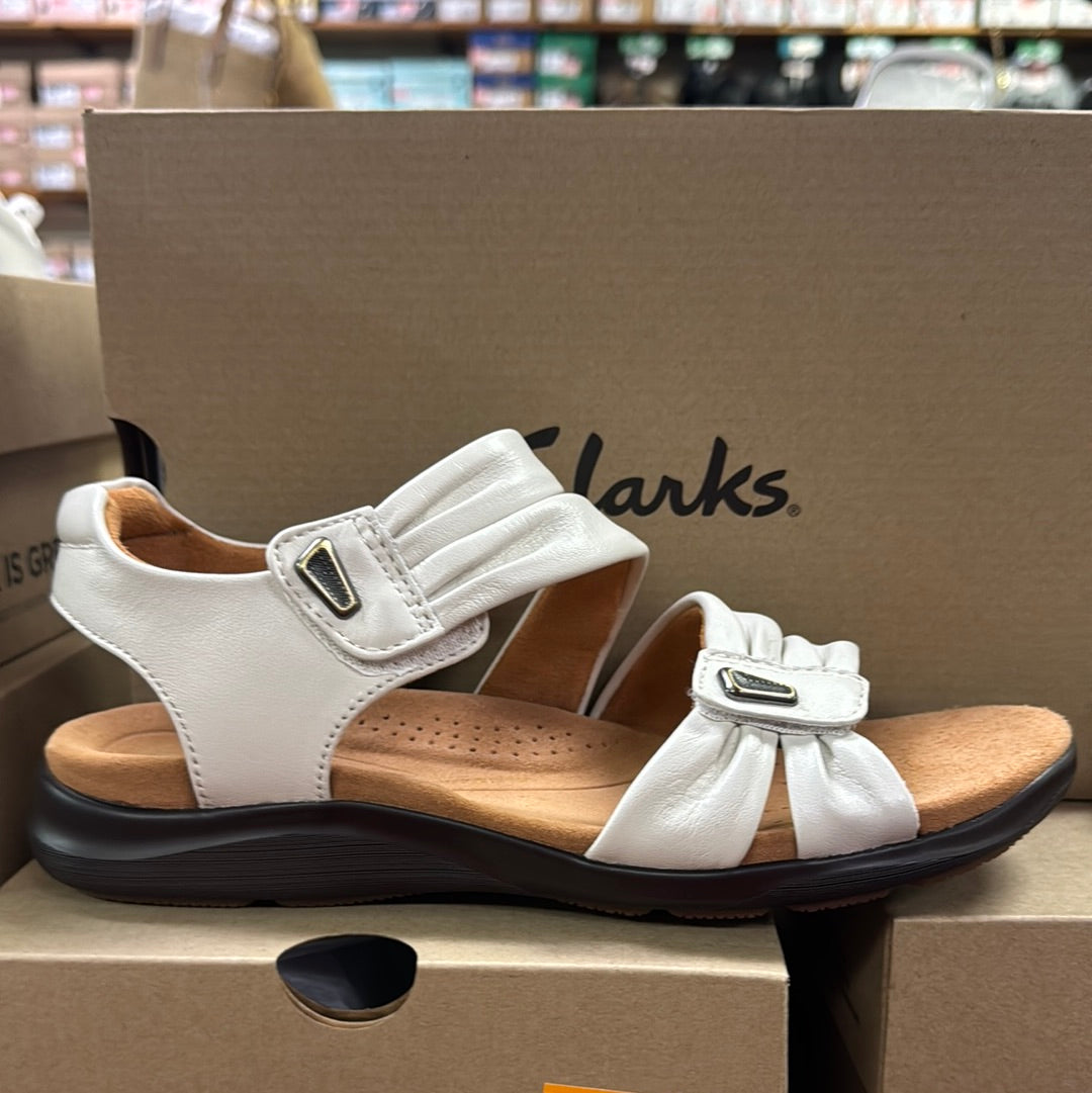 Kitly Ave Off White Leather by Clarks
