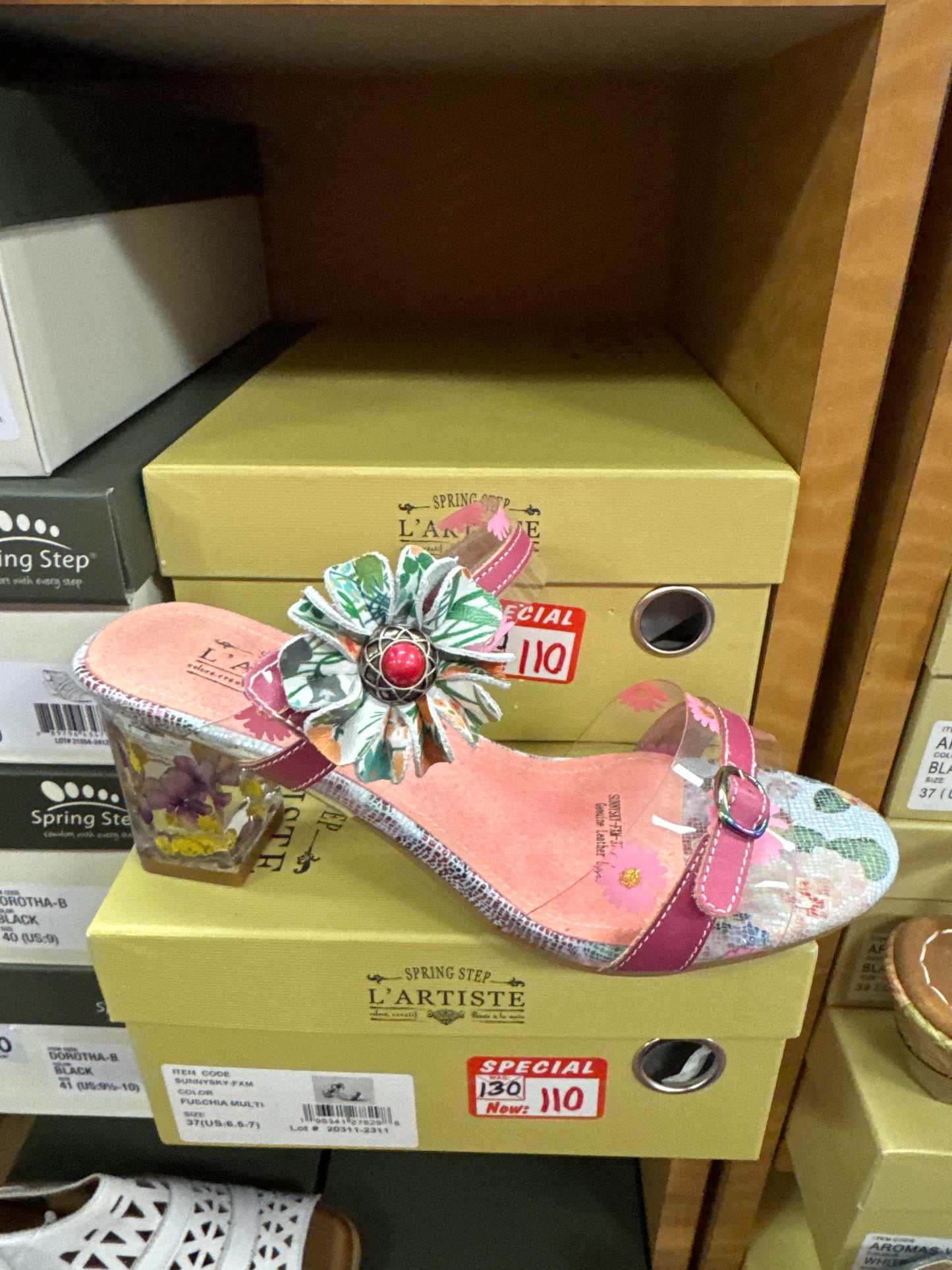 L'ARTISTE SUNNYSKY by Spring Step Footwear