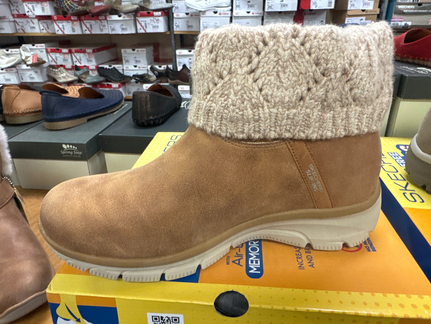 Skechers Slip-ins Relaxed Fit: Easy Going - Cozy Weather 2