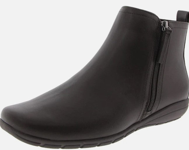 Aaliya Ankle Boots by Easy Spirit