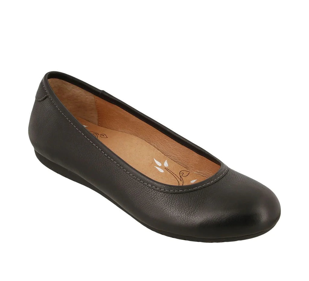 Taos best sale ballet flats