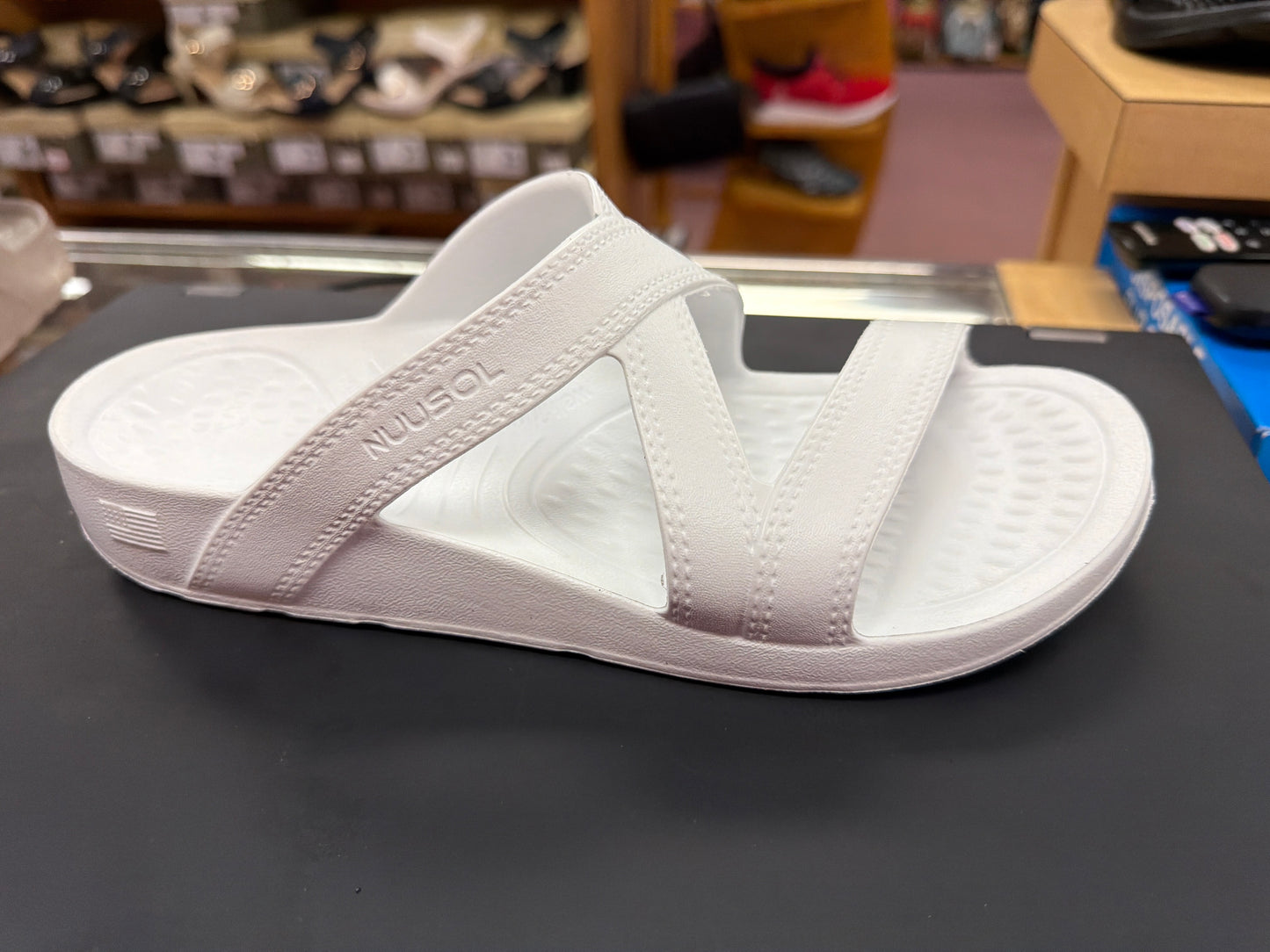 WOMEN'S HAILEY SLIDE by NuuSol
