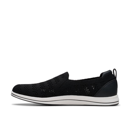 Breezey Izzy Black by Clarks