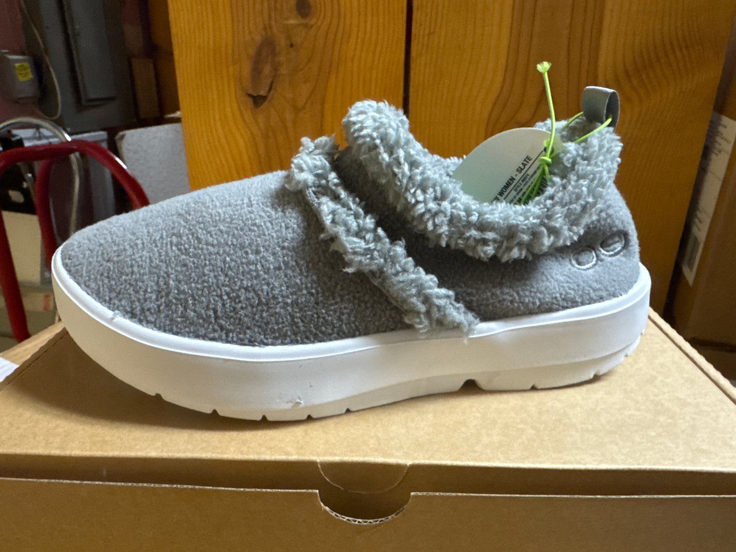 WOMEN'S OOCOOZIE LOW SHOE by OOFOS