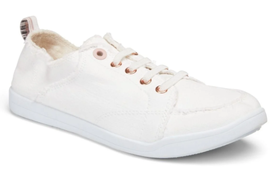 PISMO CASUAL SNEAKER by Vionic