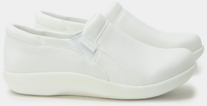 Duette Liquid White Shoe by Alegria