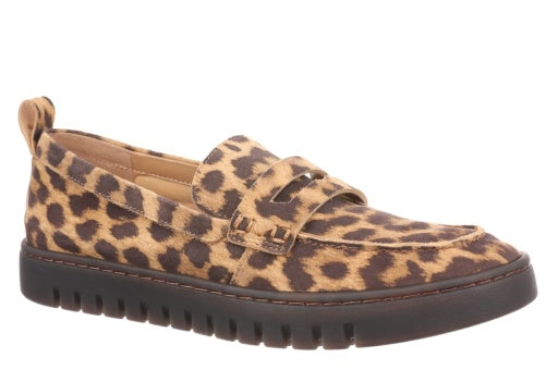 UPTOWN LOAFER by VIONIC