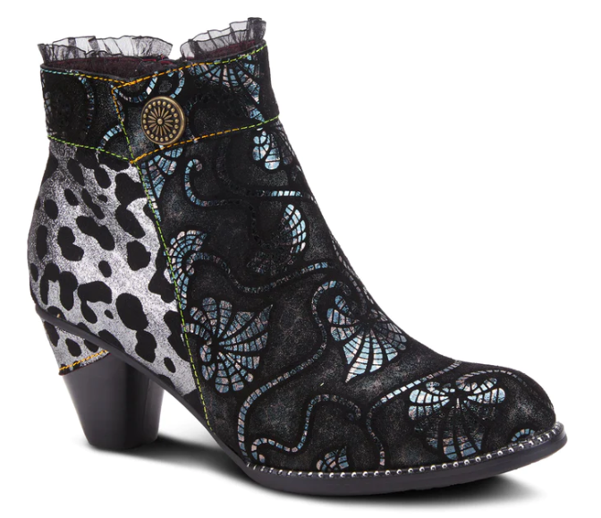 L'Artiste Dessa Bootie by Spring Step