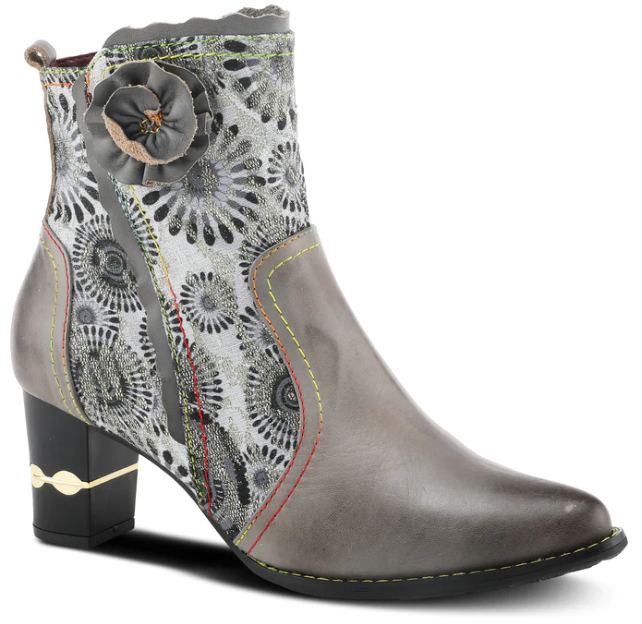 L'Artiste Femfatale Bootie by Spring Step